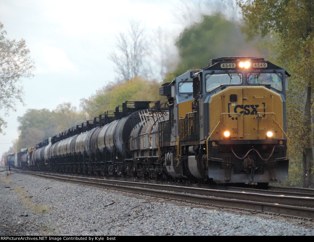 CSX 4549 on M367